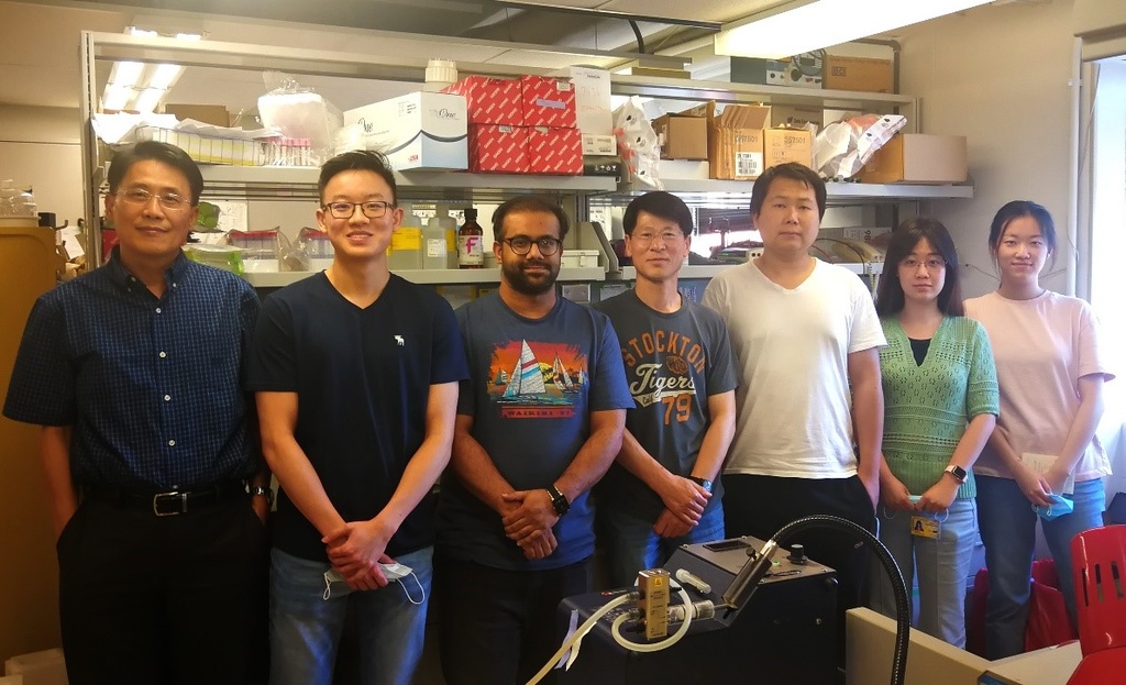 Wei Lab group photo